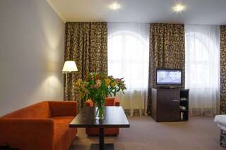 Отель Bontiak Hotel Киев Номер "Комфорт" с кроватью размера "king-size"-22